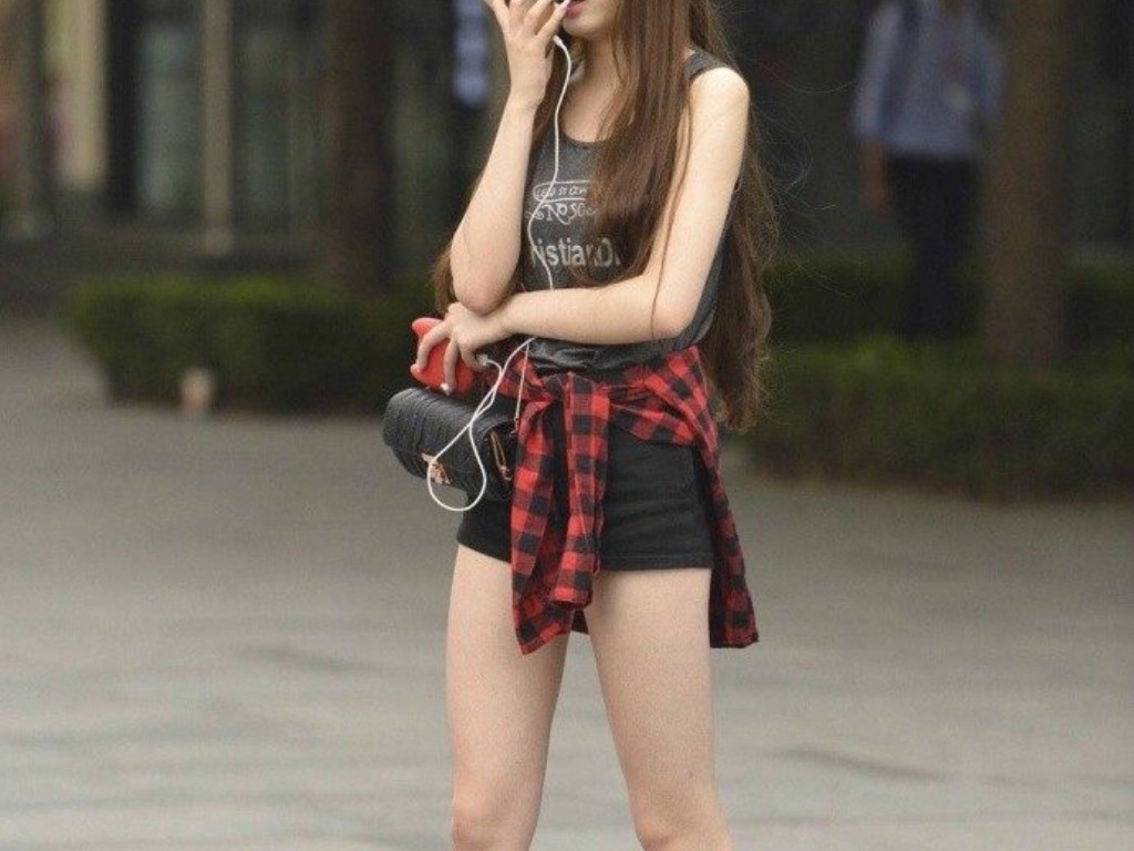 盛大热血传奇为什么这么大？(复古传奇怎么关隐身？)