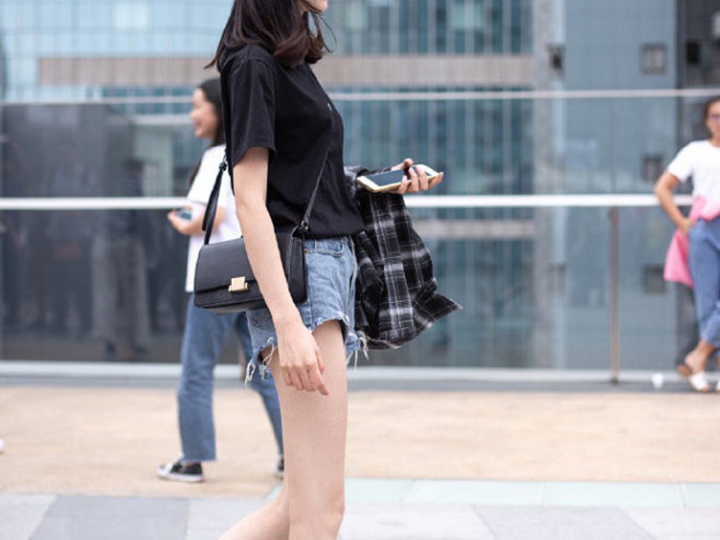 复古传奇如何进入银杏村？(热血传奇可以干什么？？)