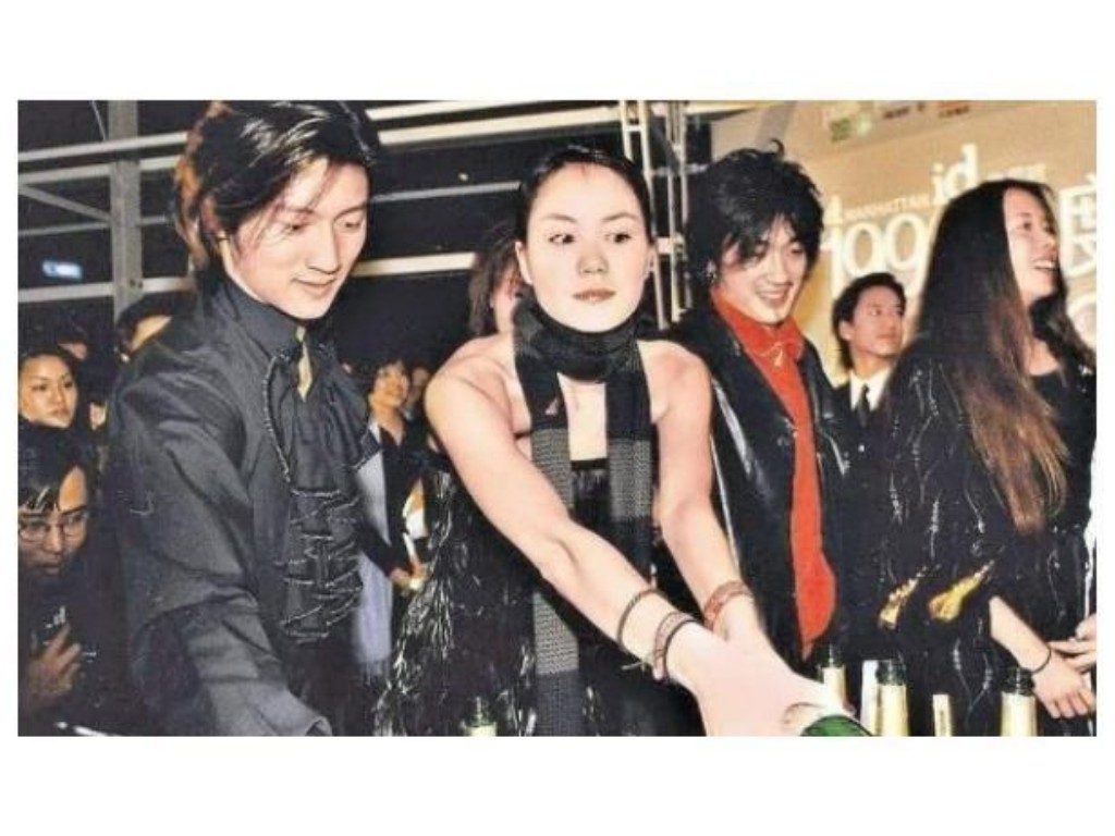 热血传奇特色宠物有哪些？(复古传奇怎么强化武器？)