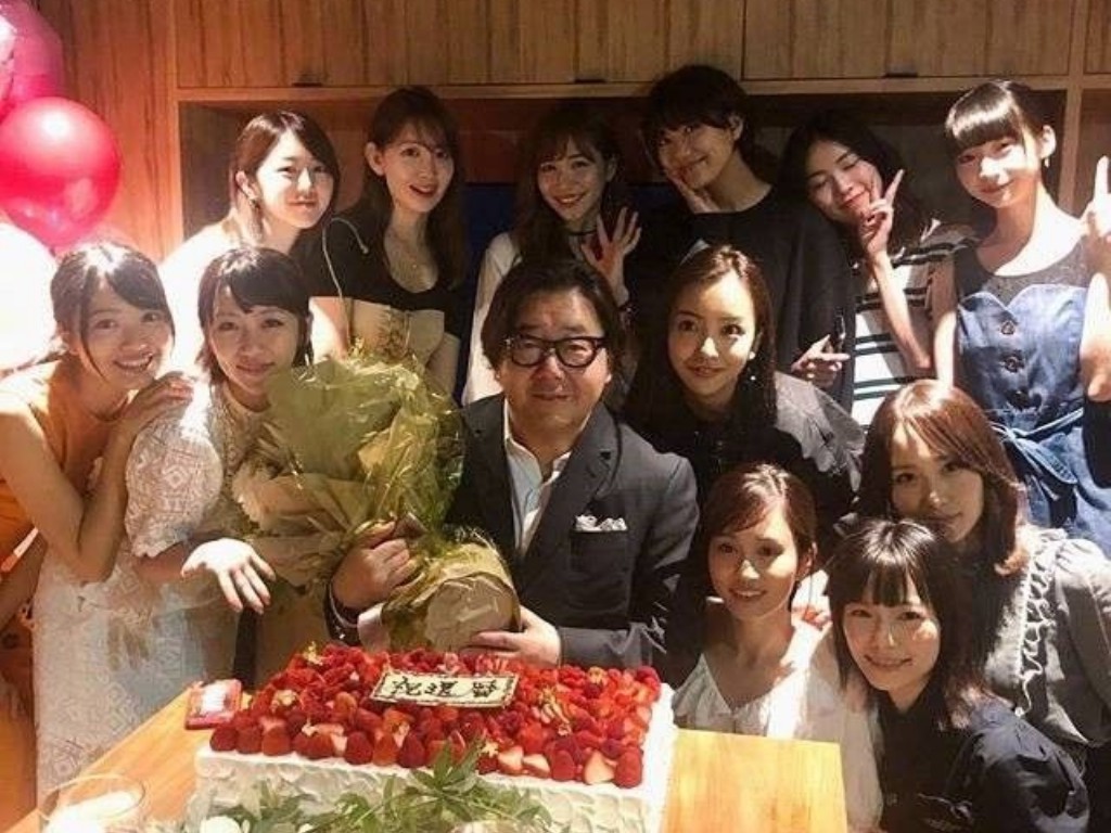 复古传奇战神9件套有哪些？(国际服传奇四怎么打金？)缩略图