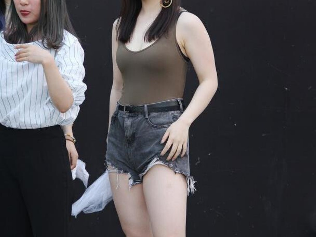 什么手游传奇比较经典好玩？(传奇霸业手游主要卖什么？)