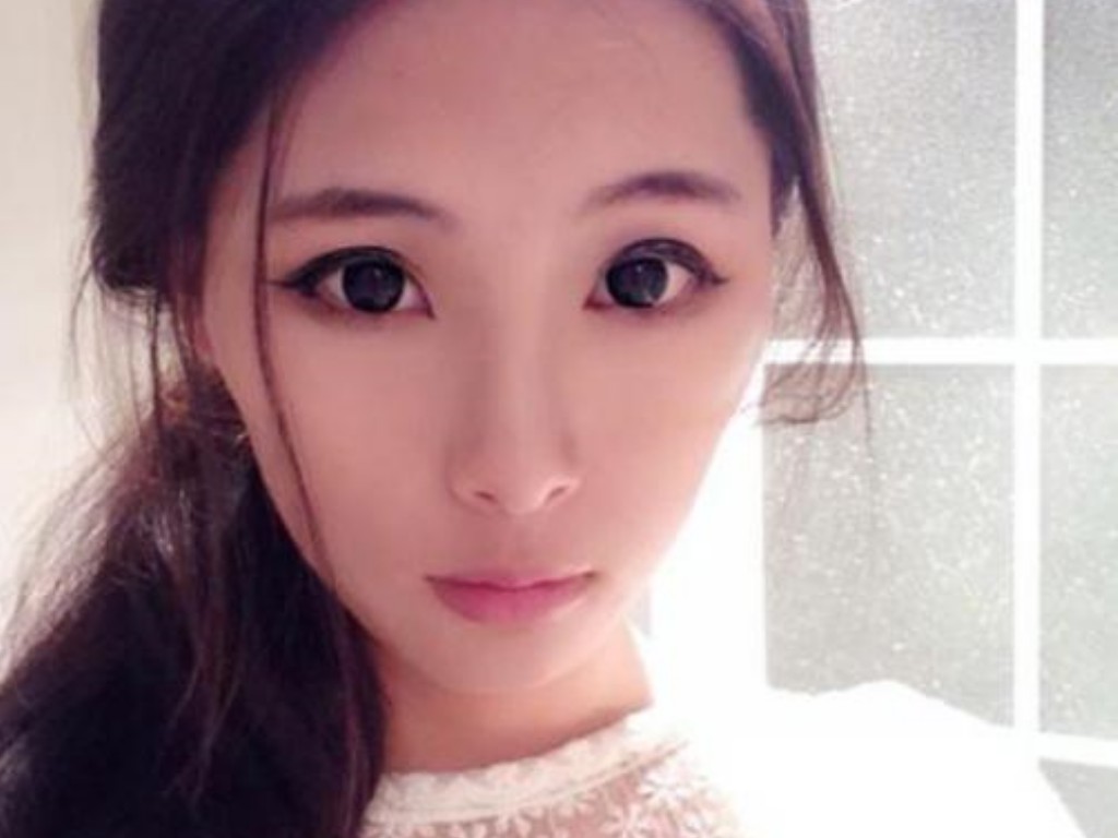 什么传奇手游有组合？(单职业传奇怎么挣人民币？)