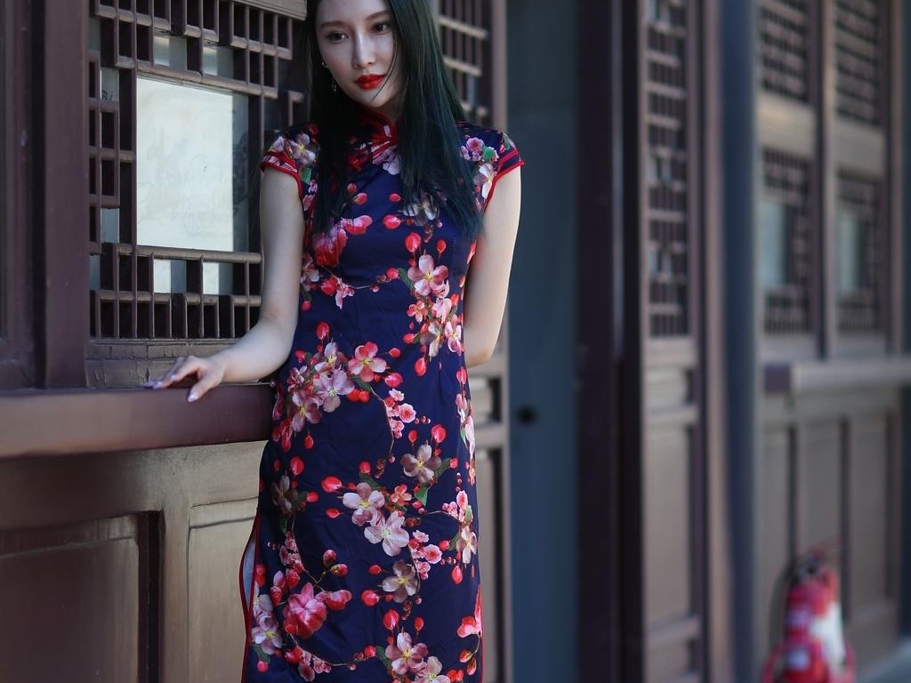 传奇手游用什么手柄玩？(网吧传奇sf解压在哪个文件夹？)