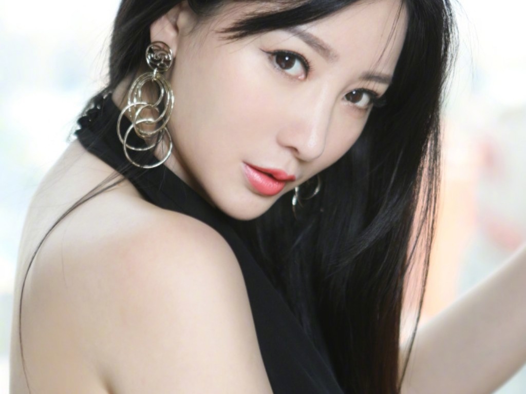传奇sf法师挂机如何选砍？(传奇手游每天都做什么任务？)