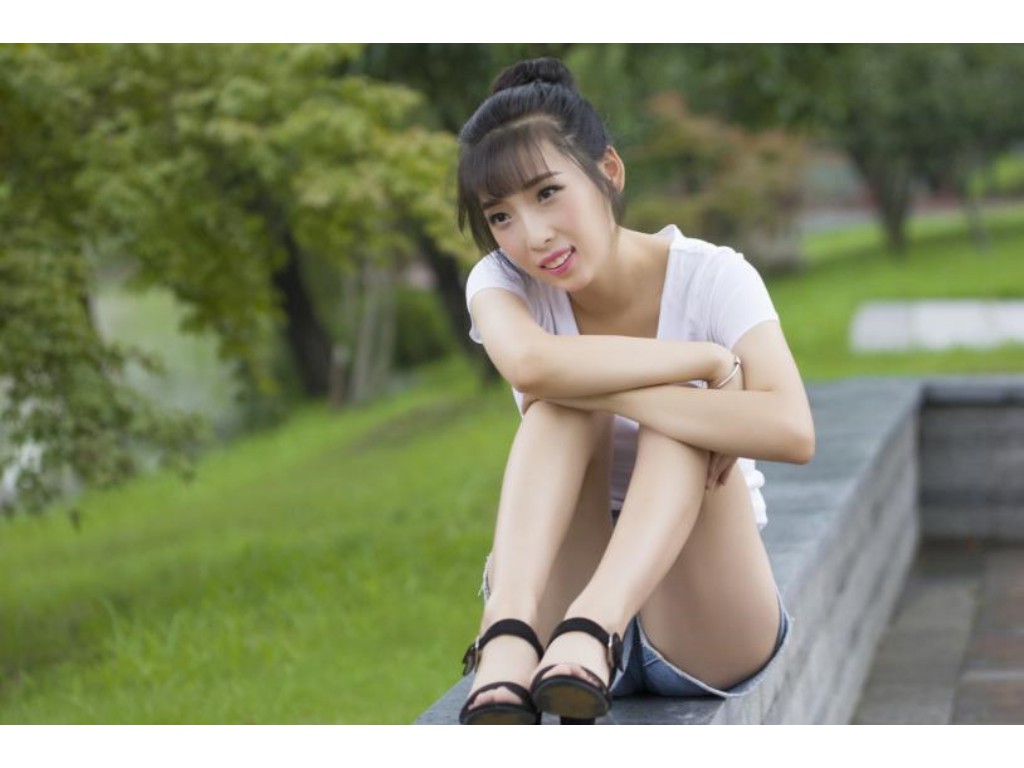 热血传奇手游如何充值平台？(传奇sf网站怎么都是一样？)