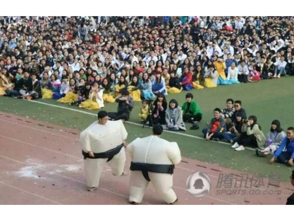 人最多的传奇手游是什么？(热血传奇手游哪里有练级区？)