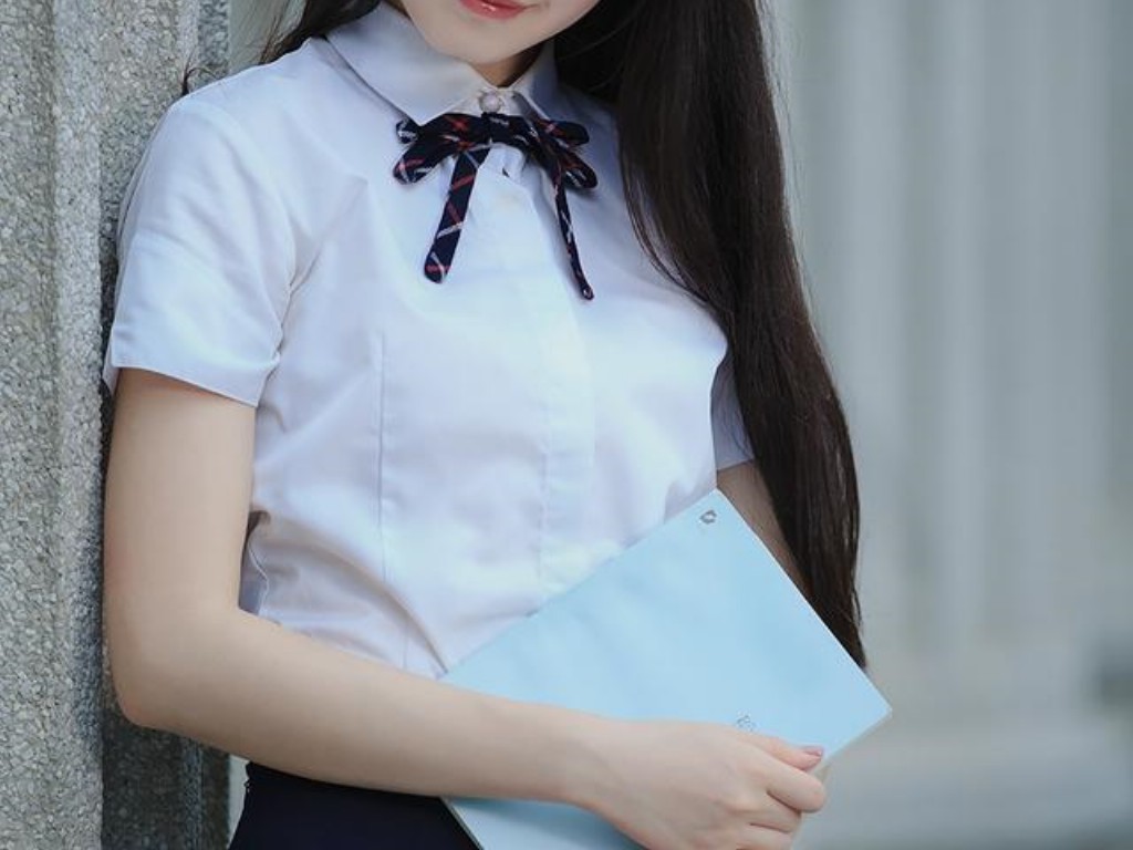 轩辕传奇手游充钱买什么？(传奇sf如何拿沙？)