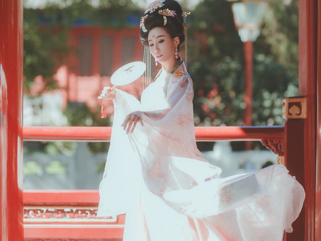 手游刀塔传奇多久出来的？(金牛传奇手游怎么玩？)缩略图