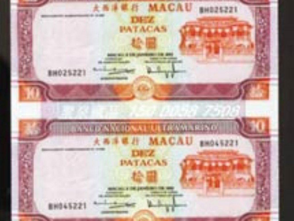 传奇4什么脚本好点啊手游？(哪里能下载传奇手游单机版？)