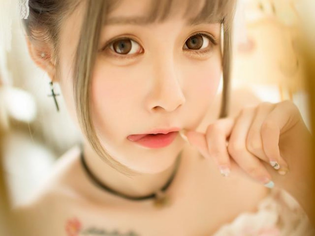 上哪里找传奇私服发布网？(玩传奇世界手游要多少流量？)
