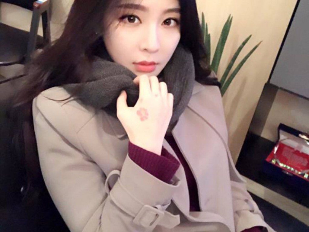 兄弟传奇手游礼包码是多少？(哪里有暗黑版传奇手游？)